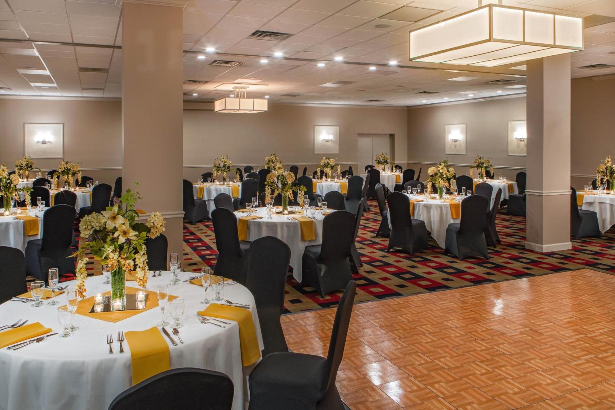 Four Points By Sheraton Kalamazoo Dış mekan fotoğraf